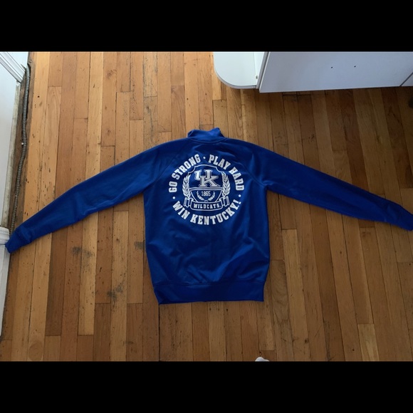 University of Kentucky (UK) & PINK Zip-up Sweater - Picture 4 of 5